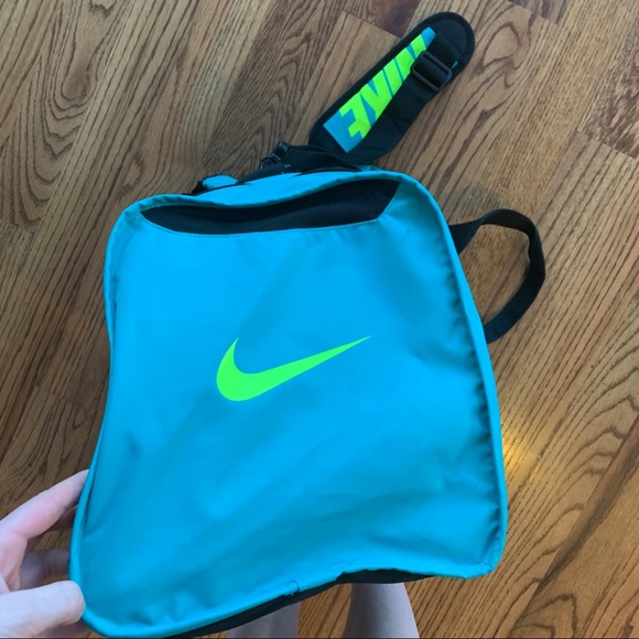 Vintage retro NIKE Gym Bag - Picture 5 of 8